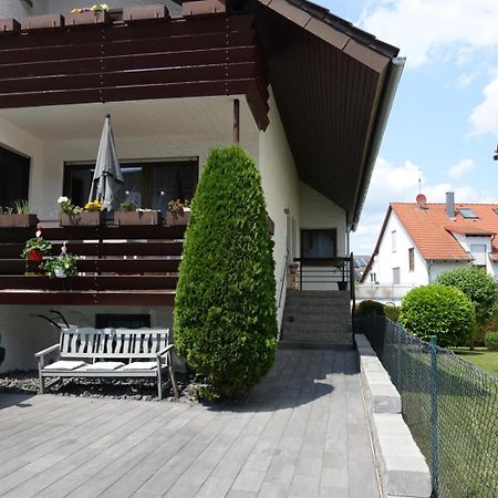 Ruhige, Modern Eingerichtete 2 Zimmer Wohnung Im Untergeschoss Eines Zweifamilienhauses Hildrizhausen Exterior photo
